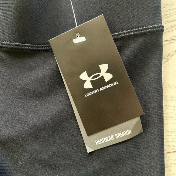 Under Armour Black Athletic Shorts with Compression Fit - Picture 2 of 5